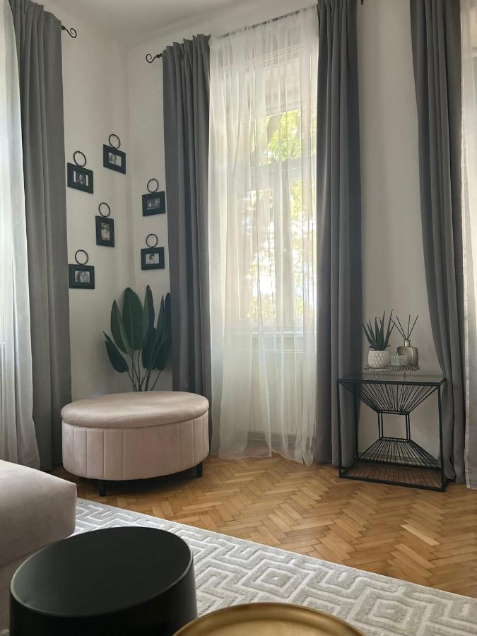 Apartment 5 Min Schoenbrunn Gloriette, Direct To City Center, Free Parking ウィーン エクステリア 写真